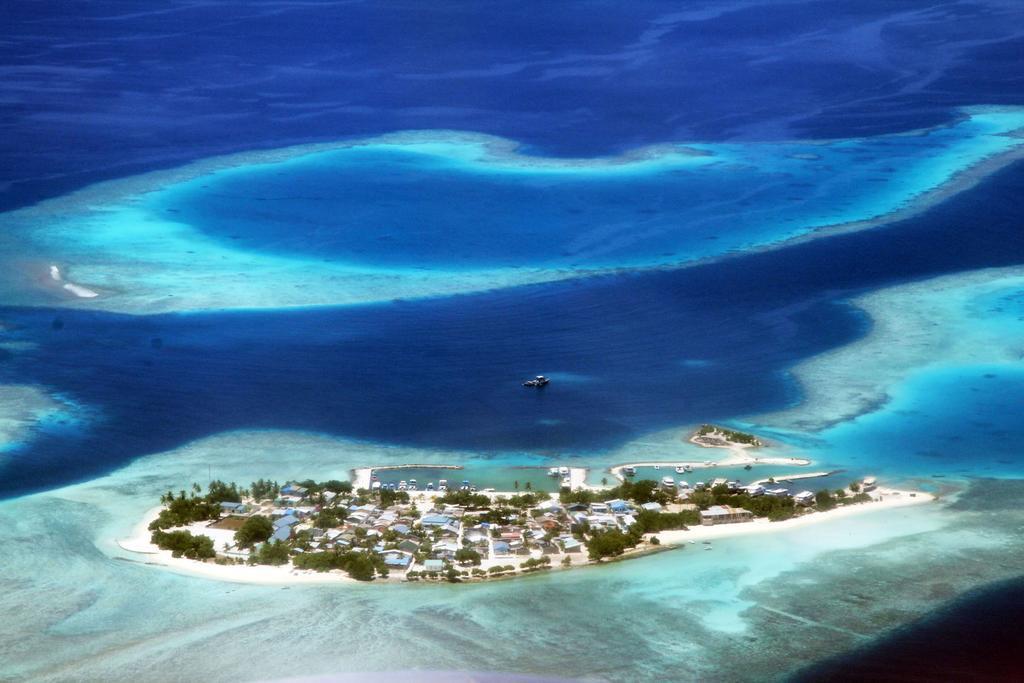 Tropic Tree Maldives Hotel Gulhi Bagian luar foto